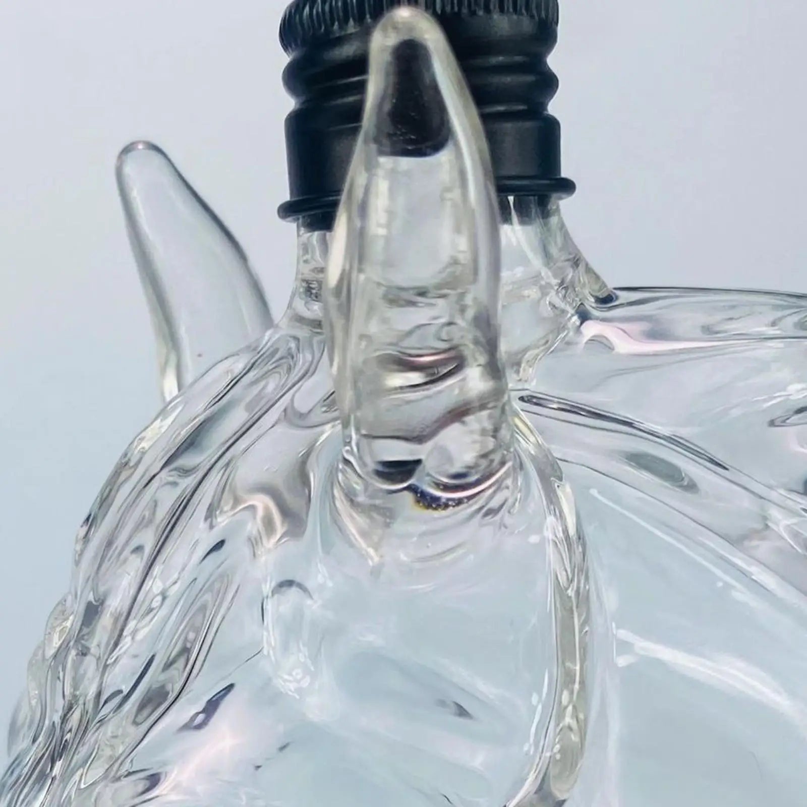 Whiskey Bottle Engraved Horse Head Shape Glass Decanter for Whiskey Bourbon Brandy Unique Liquor Bottle Gift for Whiskey Lovers